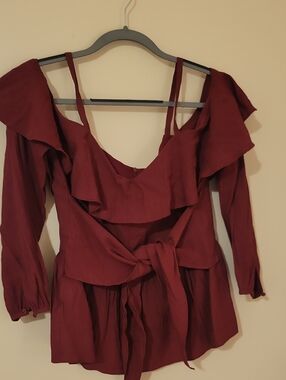 #19G NLT Women's Burgundy Ruffle Top